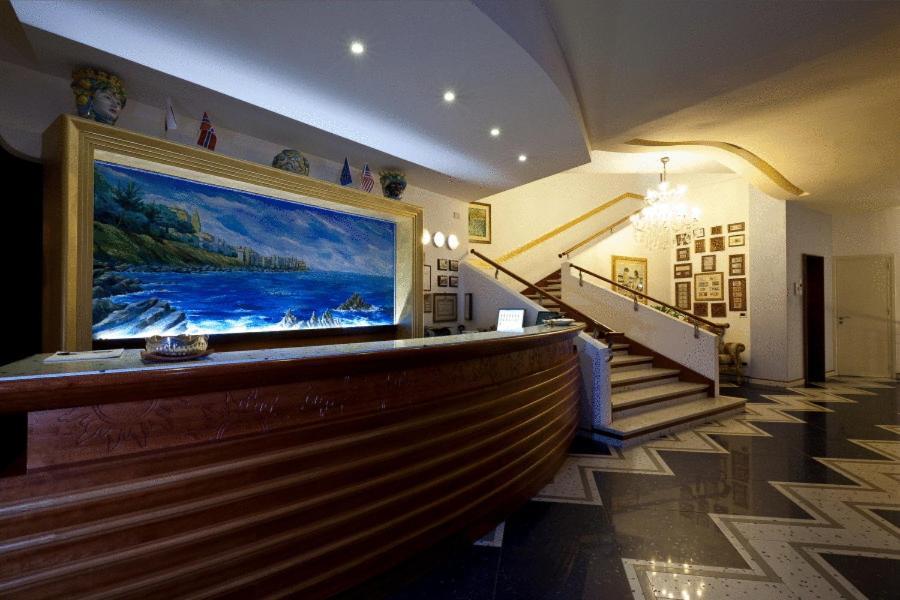 Hotel Riva Del Sole Cefalu Bagian luar foto