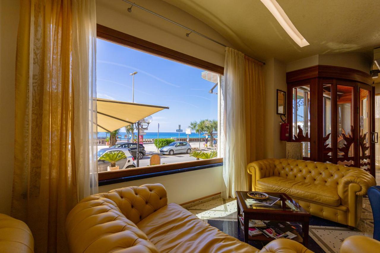 Hotel Riva Del Sole Cefalu Bagian luar foto