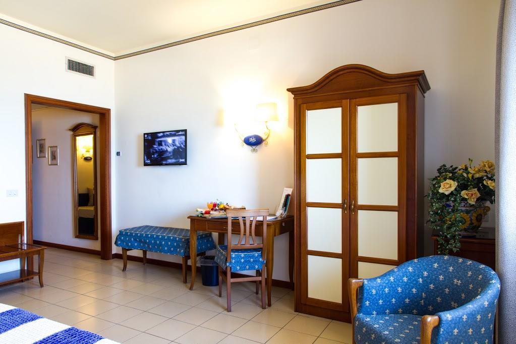 Hotel Riva Del Sole Cefalu Bagian luar foto