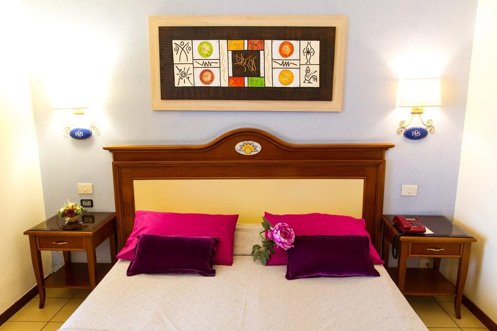 Hotel Riva Del Sole Cefalu Bagian luar foto