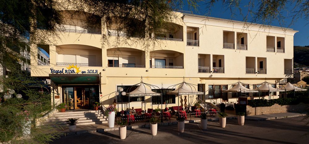 Hotel Riva Del Sole Cefalu Bagian luar foto